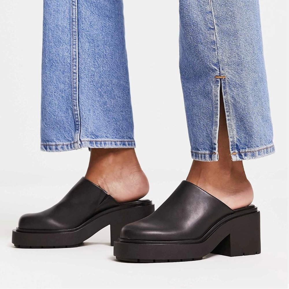 Monki Black Chunky Platform Mule Clogs - Picture 2 of 5